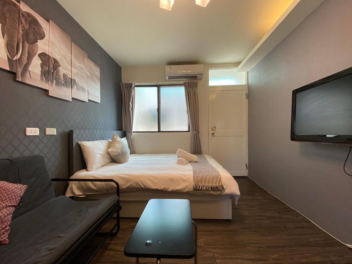 逢甲住宿 無接觸 自助入住 Taichung Extérieur photo